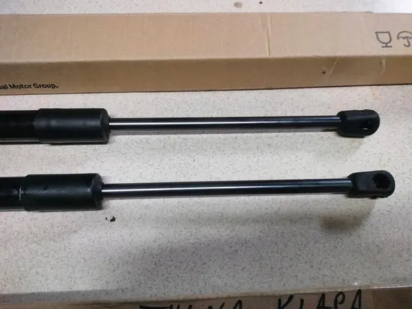 HYUNDAI IONIQ Takaluukun nostotuki vasen image 3