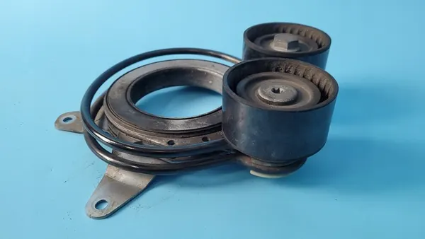 VOLVO XC60 II 21r Remspännare 32137503 image 10