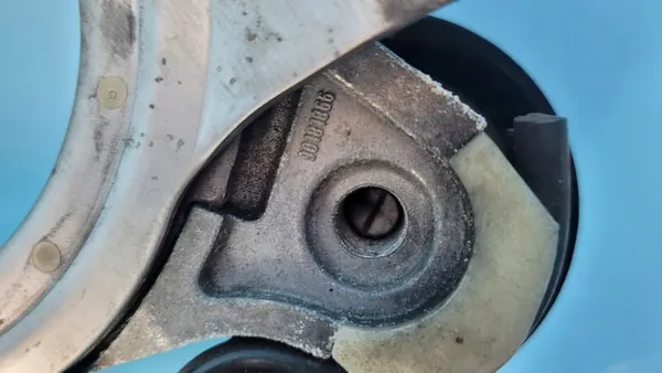 VOLVO XC60 II 21r Remspännare 32137503 image 7