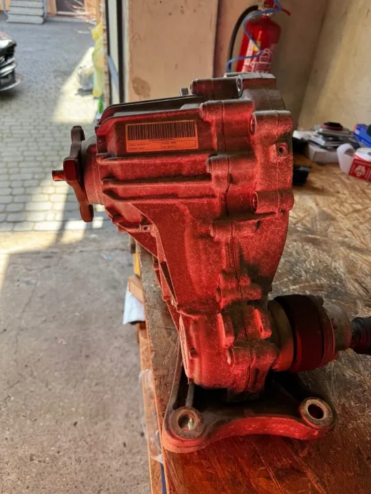 Maserati Ghibli/Quattroporte versnellingsbakreductor OEM 06700330110 image 3