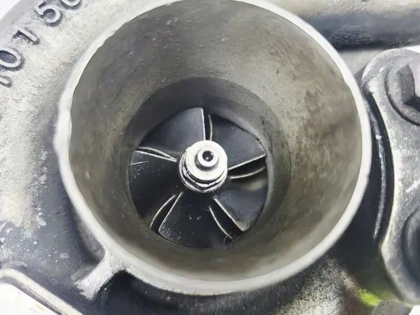 Turbosprężarka Chrysler Voyager 2.5 CRD image 9