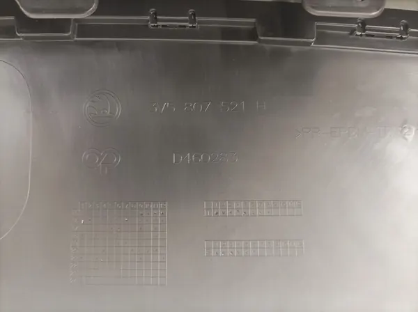 SKODA SUPERB III Bakspoiler 3V5807521H image 10