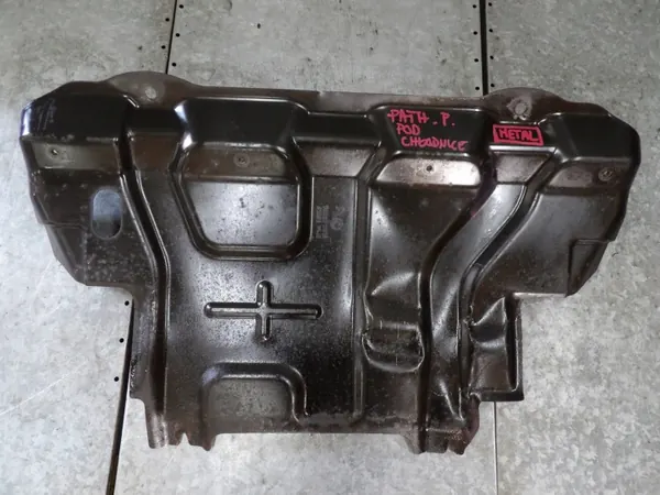 OEM OSŁONA POD CHŁODNICE 2.5 DCI Protector Radiador image 2