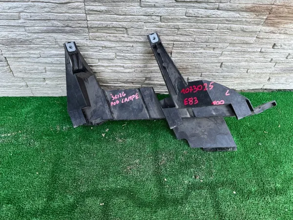 Support de phare BMW X3 E83 image 1