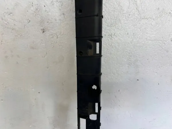 Suporte de soleira Tesla Model X OEM 104669100B - Usado image 4