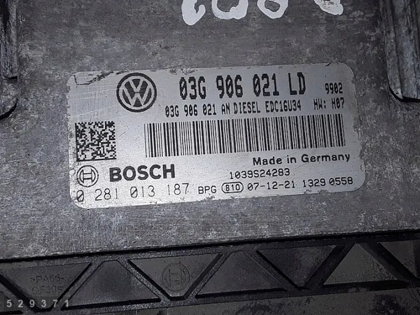 2008 Skoda Octavia ECU 03G906021LD Diesel image 4