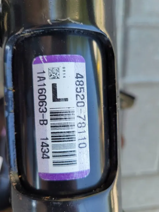 McPherson-jousitus vasen Lexus NX hybridi 2014- OEM LUOA1857015 image 5