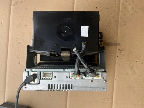 Nissan CD-bytepanel OEM 28185BA010 - Begagnad image 4
