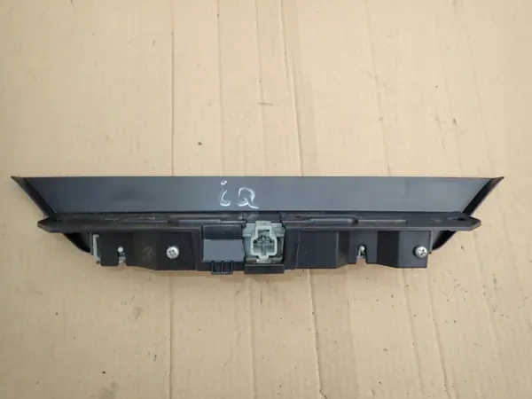 Toyota IQ 08-12 Tredje Bromsljus - Begagnad OE Del image 4