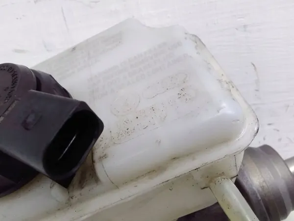 Remmastercylinder Volkswagen Beetle A5 2014 OEM image 2