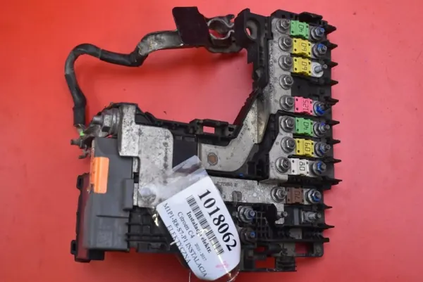 Voltage Module Controller OEM 9665878180 Citroen C4 image 2