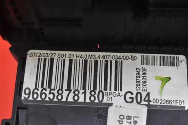 Voltage Module Controller OEM 9665878180 Citroen C4 image 3
