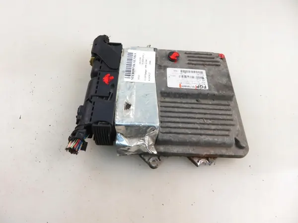 Unité de contrôle moteur Fiat Grande Punto 1.3 JTD 51781568 image 9