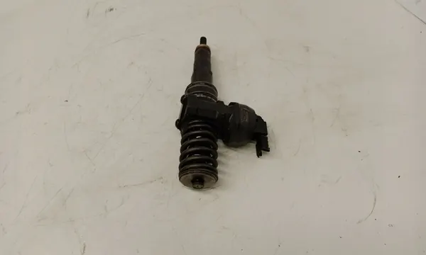 Volkswagen OE 038130073AG iniettori image 3