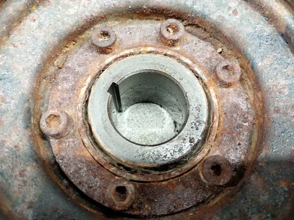 Polea Mercedes-Benz OE kolo pasowe w123 2.3b image 3