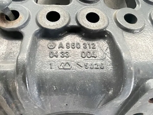 Montage Cadre Mercedes Actros 11-18 A9603120433 image 6