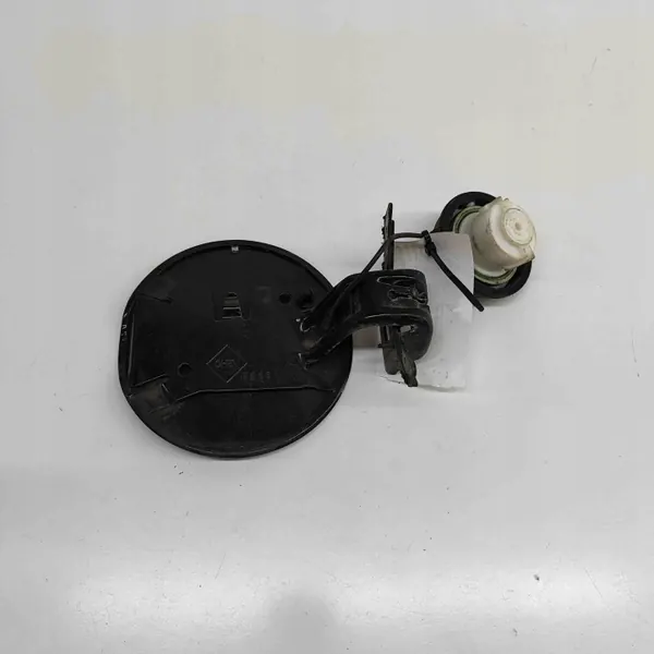 Polttoainesäiliön kansi OEM 15776458 Chevrolet Trailblazerille image 4
