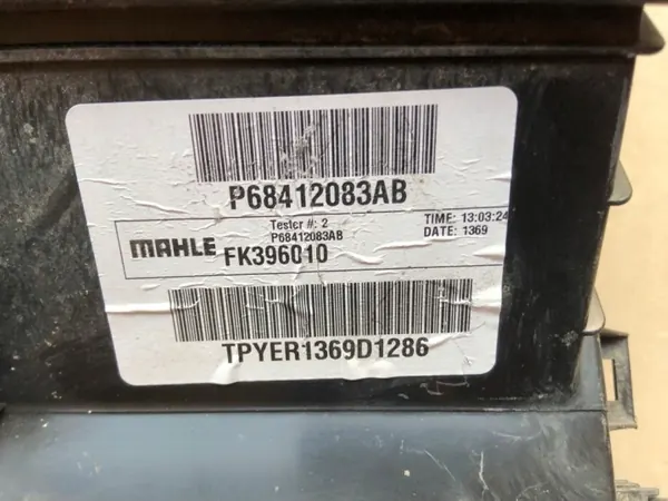 Lämmitysydin OEM P68412083AB Jeep Grand Cherokee WK2:lle image 10