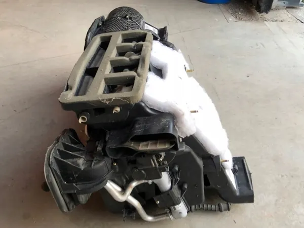 Lämmitysydin OEM P68412083AB Jeep Grand Cherokee WK2:lle image 5