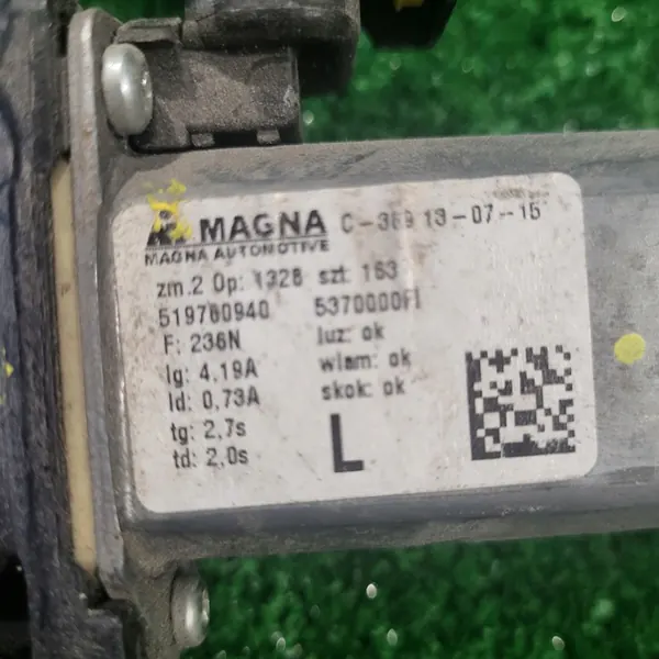 Fiat 500 2007+ Vänster Framdörr Fönsterhiss OE 52204608 image 3