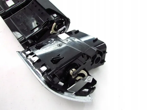 Rejilla Citroen DS4 OEM 9676609977 - Estado Usado image 10