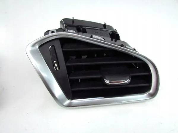 Rejilla Citroen DS4 OEM 9676609977 - Estado Usado image 3