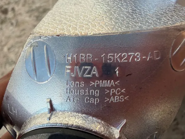 Ford Fiesta Mistachterlicht links OEM H1BB15K273AD image 6