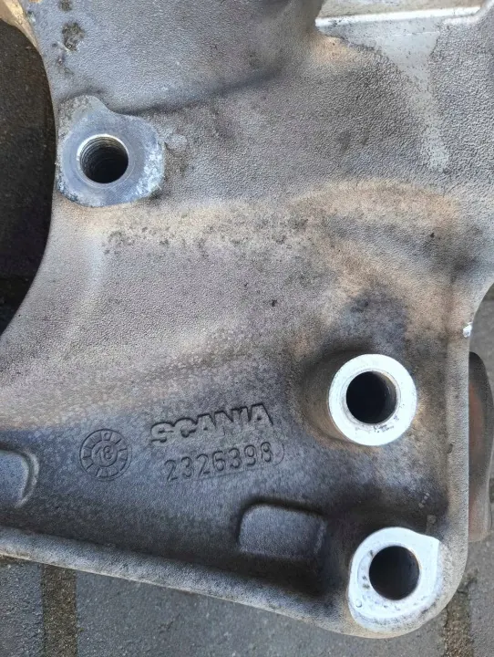 Attache de basculement cabine Scania OEM 2326397 2326398 image 3