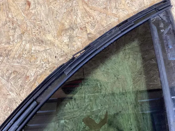 Porsche Cayennen takakorilas OEM 95854411223 image 3