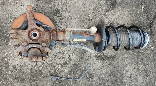 OPEL CORSA E 1.4B MCPERSON SINISTRO 13434139 image 2