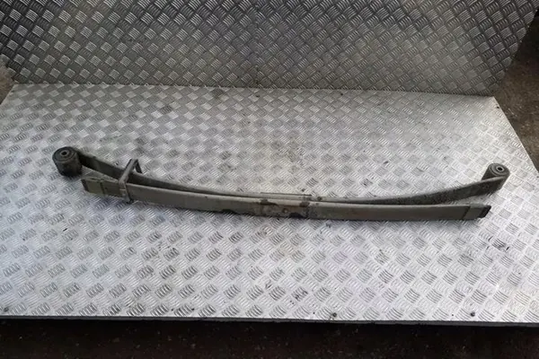 Molla posteriore RENAULT MASTER III 2.3L diesel OEM 8200879921 image 2