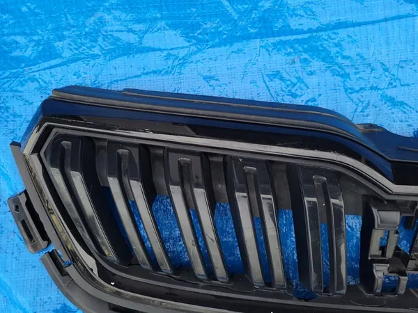 SKODA KamiQ Front Bumper Grill Black Monte Carlo image 6