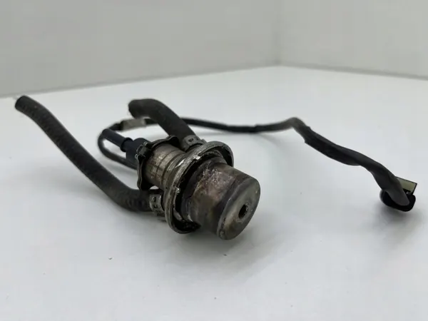Mercedes AdBlue-suutin OEM A0004900813 - Käytetty image 2