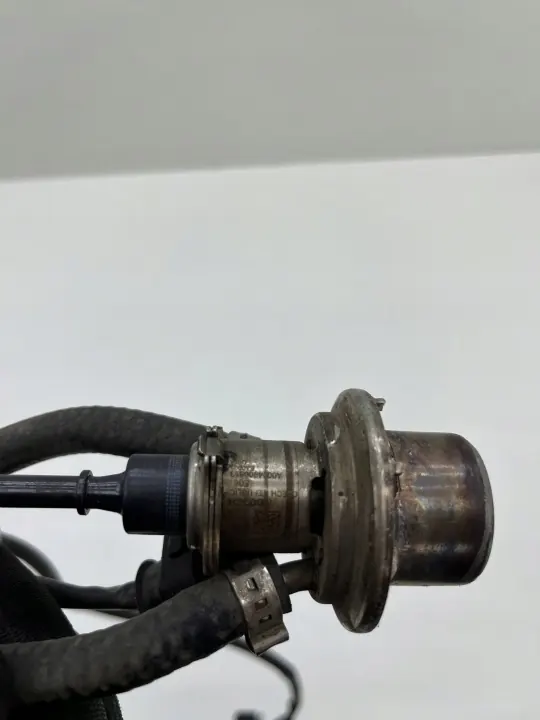 Mercedes AdBlue-suutin OEM A0004900813 - Käytetty image 5