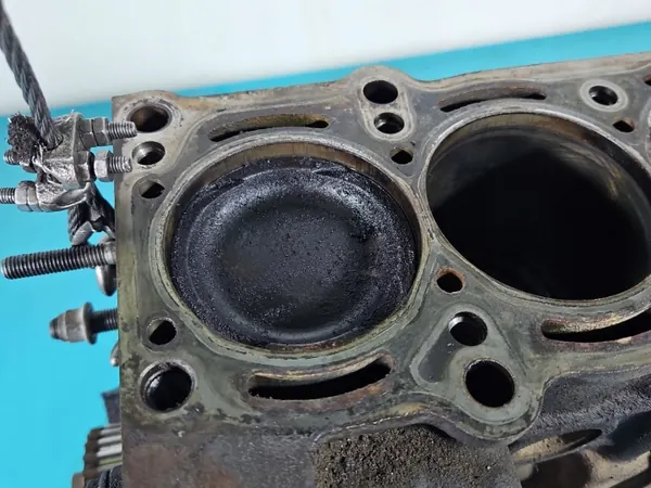 Bloco motor OEM 198A4000 para Fiat Linea 1.4T image 10