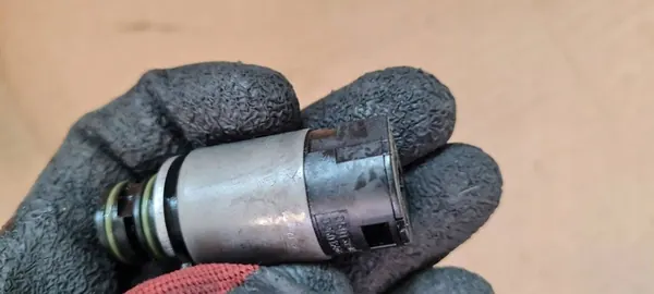 AUDI VW Solenoid Valve 6HP-26 0501319037 image 5