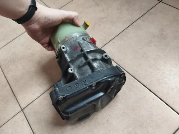 Bomba de direção OEM VOLVO S80 XC70 V70 XC60 image 4