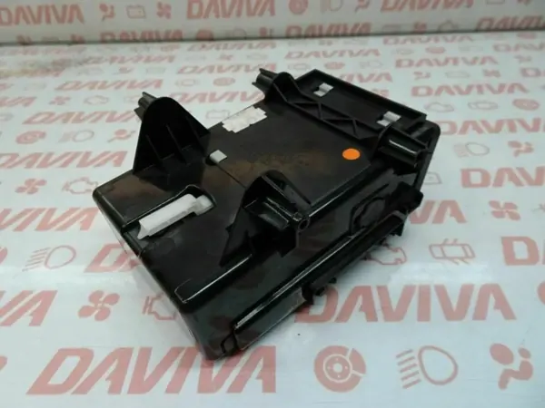 Nissan Primera Fronttunnel-Aschenbecher OEM No MPN 2006 image 5