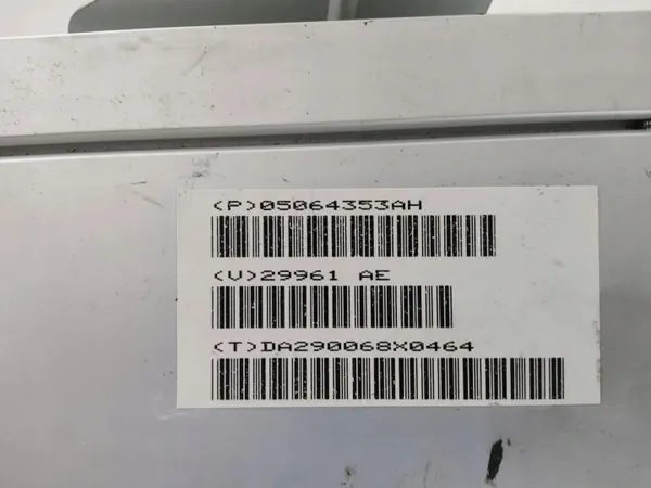 Jeep Cherokee KJ servopump OEM 05064353AH image 5