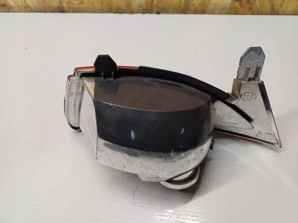 Lanterna de neblina traseira Renault Kadjar OE 265858137R image 2