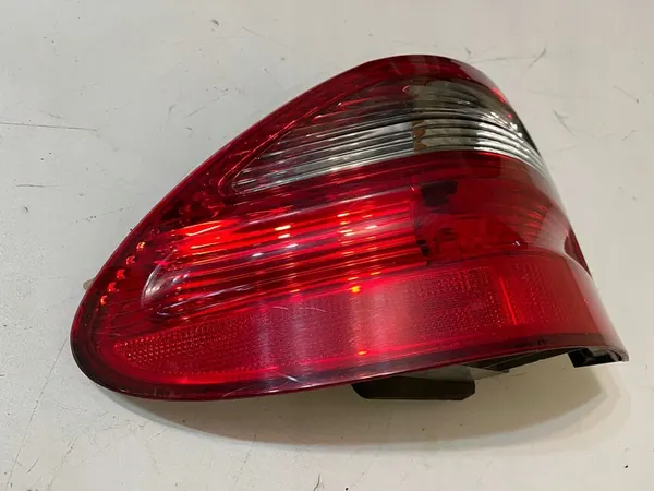 LINKER ACHTERLAMP MERCEDES W211 E CLASS COMBI A2118201164 image 4
