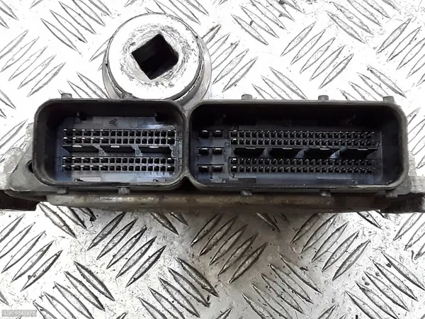 2009 Opel Zafira ECU 1900CDTI 0281014194 image 4