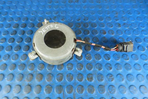 Kylarrubrikmotor Volkswagen Jetta 6 VI 5C 1KM959455D image 2