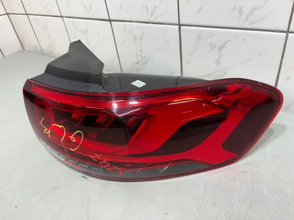 MERCEDES GLB W247 X247 RECHTER ACHTERLAMP A2479066804 image 2