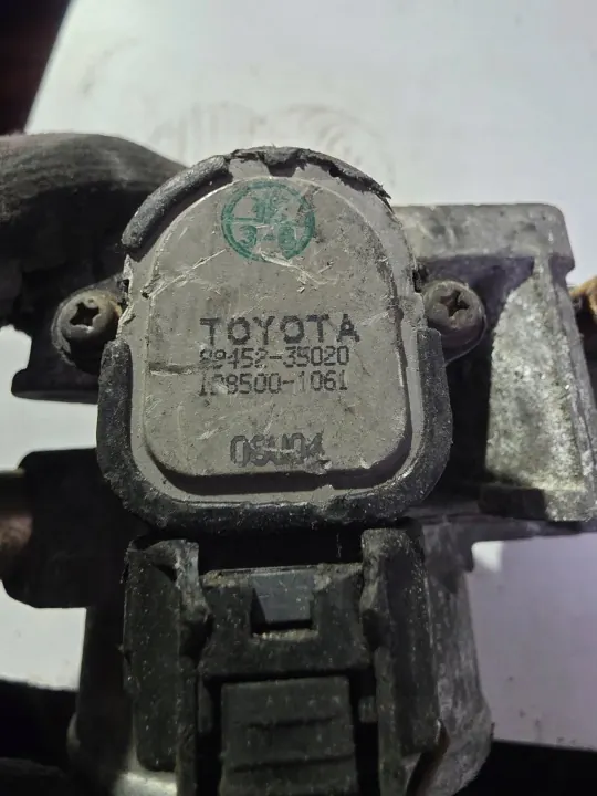 Corps de papillon Toyota OEM 8945235020 pour Celica T230 image 3