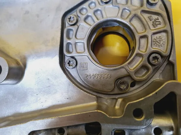 Oliepomp distributiedeksel OEM DRC93389 Opel image 9
