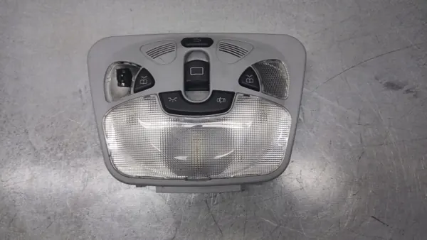 Éclairage Cabine Mercedes-Benz Classe C W203 OEM 2038201201 image 2