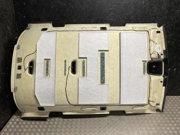Plafonnier Audi Q7 2019 OEM 4M0867506H - Occasion image 4