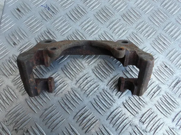 AUDI A4 B6 Remklauwbeugel Rechts of Links image 10