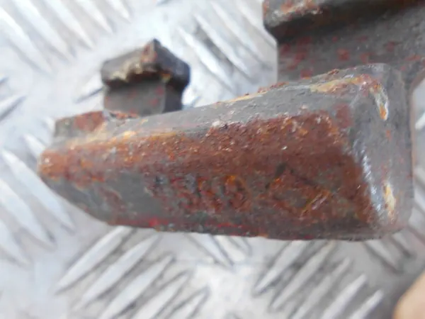 AUDI A4 B6 Remklauwbeugel Rechts of Links image 7